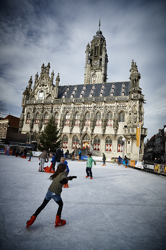 BB_Middelburg-StadhuisSchaatsen